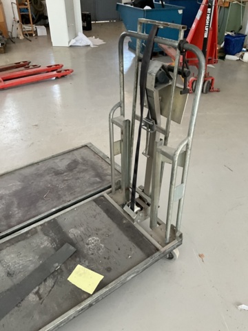 1405123-6 2 st. lagervagnar