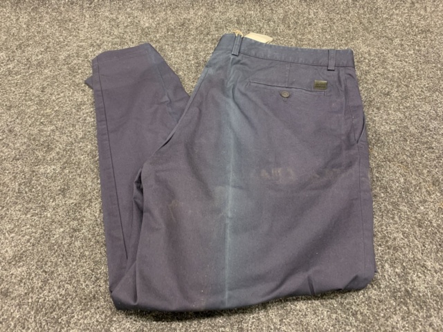 1402906-12 29 st Byxor Hugo Boss