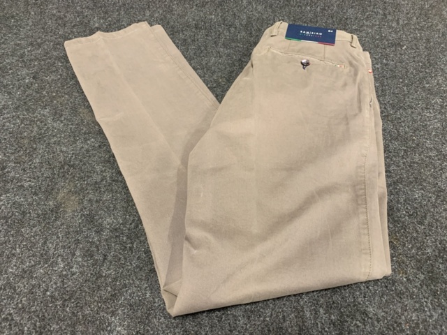 1402907-18 18 st byxor Sansiro