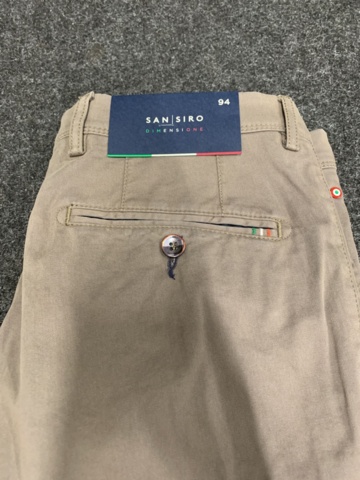 1402907-19 18 st byxor Sansiro