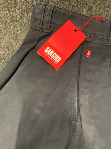 1402907-29 18 st byxor Sansiro