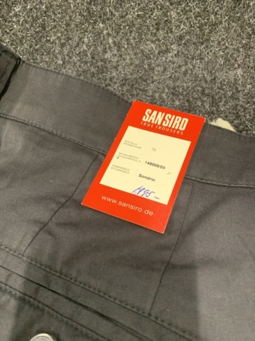 1402907-35 18 st byxor Sansiro