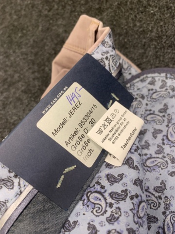 1402907-41 18 st byxor Sansiro