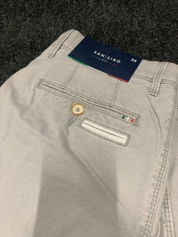 1402907-50 18 st byxor Sansiro