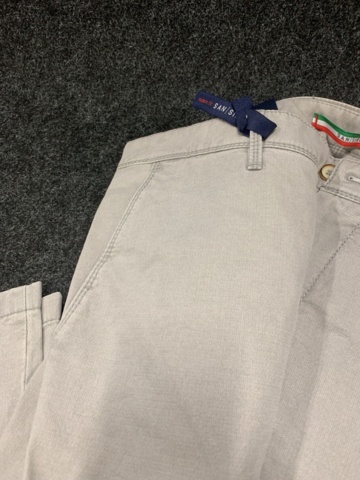 1402907-51 18 st byxor Sansiro