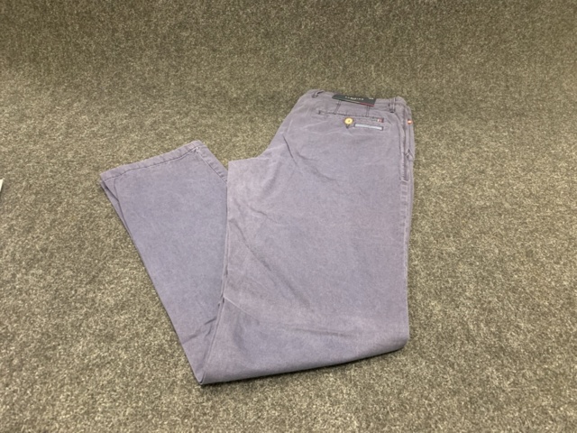 1402907-53 18 st byxor Sansiro