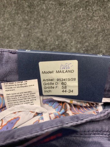 1402907-58 18 st byxor Sansiro