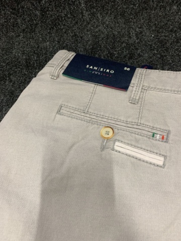 1402907-60 18 st byxor Sansiro