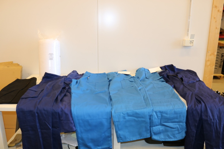 1300793-1 Kasseras Arbetsbyxor & täcke Kasseras