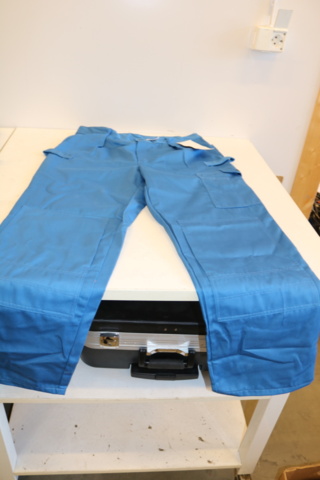 1300793-8 Kasseras Arbetsbyxor & täcke Kasseras