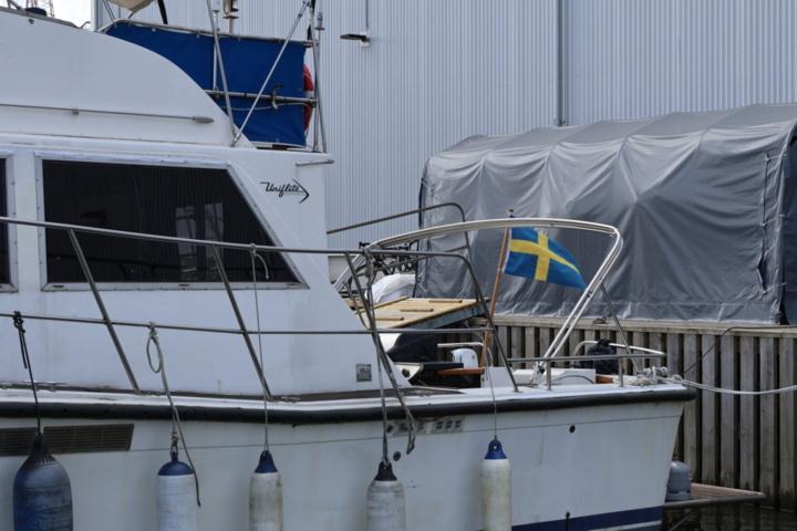 1371112-9 Uniflite/Chris Craft Concertible 42 -1979