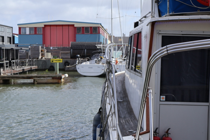 1371112-15 Uniflite/Chris Craft Concertible 42 -1979