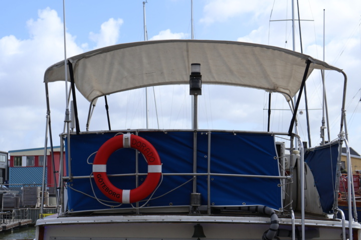 1371112-18 Uniflite/Chris Craft Concertible 42 -1979