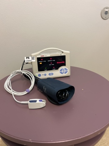 1296691-1 Övervakningsmonitor - CASMED 740