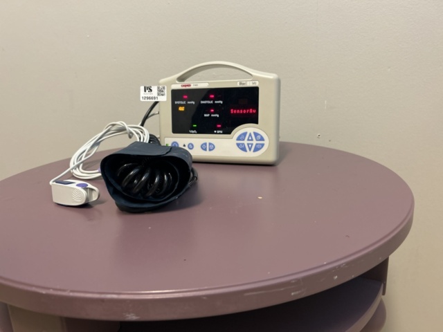 1296691-4 Övervakningsmonitor - CASMED 740