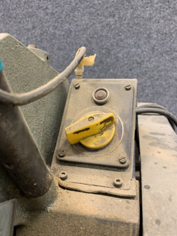 1407303-21 Metallkap, Thomas Vasca