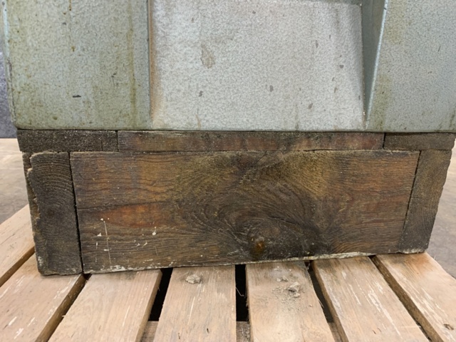 1407303-26 Metallkap, Thomas Vasca