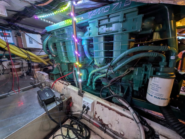 1371112-65 Uniflite/Chris Craft Concertible 42 -1979