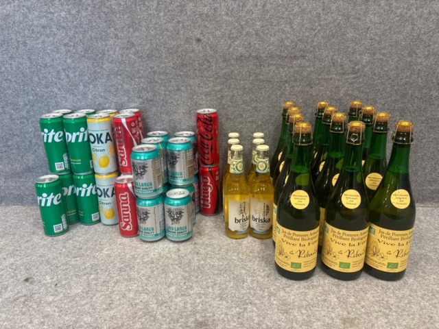 1367836-1 Läsk & alkoholfri dryck, enligt bilder