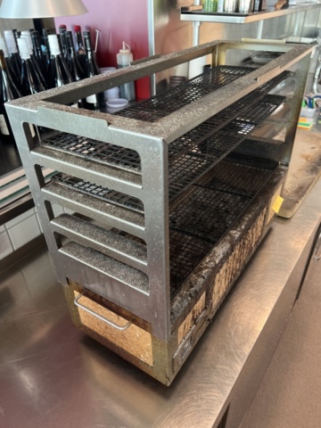 1395458-3 Kolgrill med grillgaller och bottenplatta - Kasai