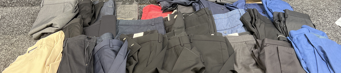 Bild som representerar auktionen - Avyttring designkläder