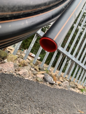 1094605-7 Pem-rör Wavin brun stripe 40X2,4 L=200M PN8 PE80 SDR17