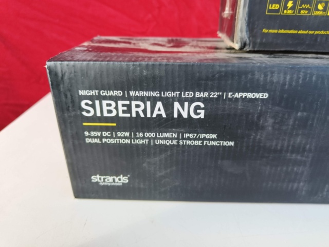 1331802-7 Två stycken ledramper Strands Siberia NG 22" / 32"