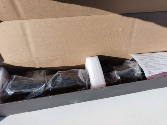 1331803-6 Ledramp Strands DK Identity 20"