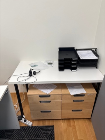 1356961-5 Kontorsmöbler