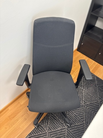 1356961-13 Kontorsmöbler