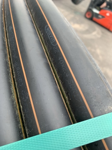 1094610-8 Pem-rör Wavin PN6,3 40X2,4 L=300M PE80 SDR 11