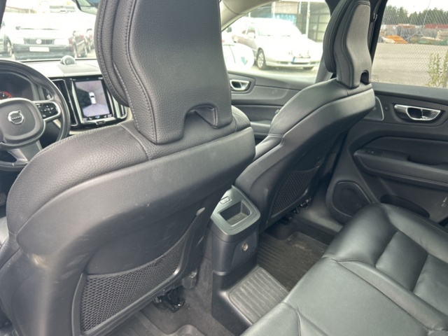 1383175-29 Volvo XC60 Recharge T8 AWD Geartronic, 392hk, 2019