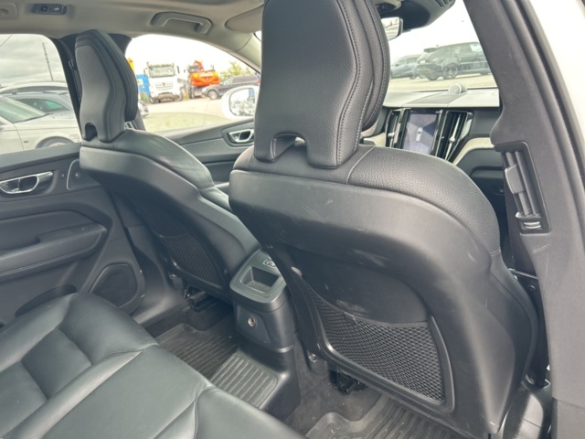 1383175-35 Volvo XC60 Recharge T8 AWD Geartronic, 392hk, 2019