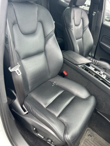 1383175-36 Volvo XC60 Recharge T8 AWD Geartronic, 392hk, 2019