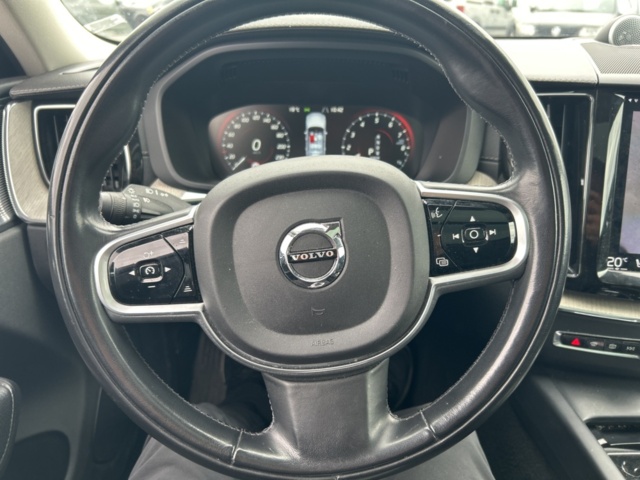 1383175-11 Volvo XC60 Recharge T8 AWD Geartronic, 392hk, 2019