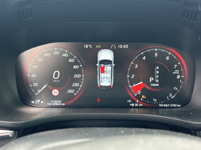 1383175-12 Volvo XC60 Recharge T8 AWD Geartronic, 392hk, 2019