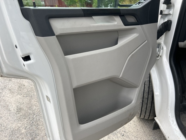 1383178-8 Volkswagen Transporter Chassi Dubbelhytt T32 2.0 TDI 4Motion DSG Sekventiell, 150hk, 2018