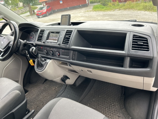 1383178-28 Volkswagen Transporter Chassi Dubbelhytt T32 2.0 TDI 4Motion DSG Sekventiell, 150hk, 2018