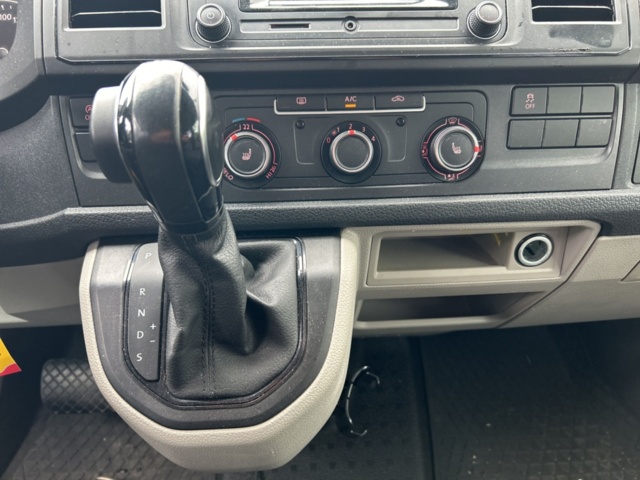 1383178-15 Volkswagen Transporter Chassi Dubbelhytt T32 2.0 TDI 4Motion DSG Sekventiell, 150hk, 2018