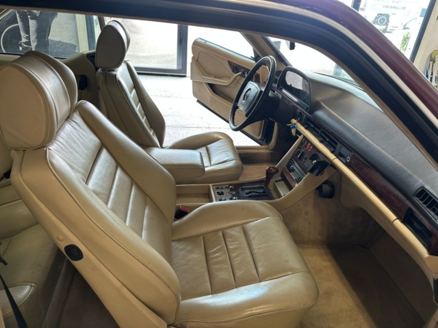 1405261-8 Mercedes-Benz 500 SEC Automatisk, 231hk, 1985