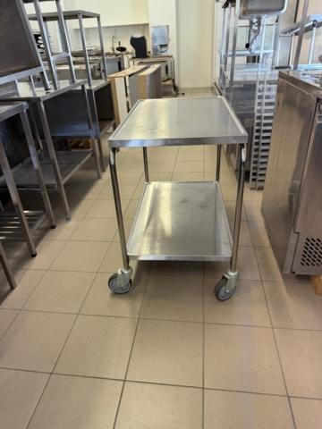 1176474-2 Rostfri rullvagn från Hallins. Ca 90x55x85 cm