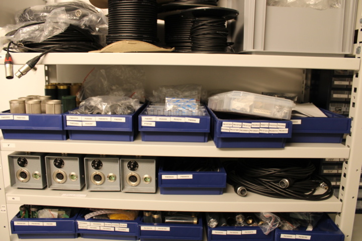 1407939-11 Stort komponentlager för Milab+Pearl mikrofoner