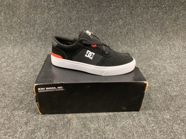1407870-1 Skor DC Teknic S, Strl 42