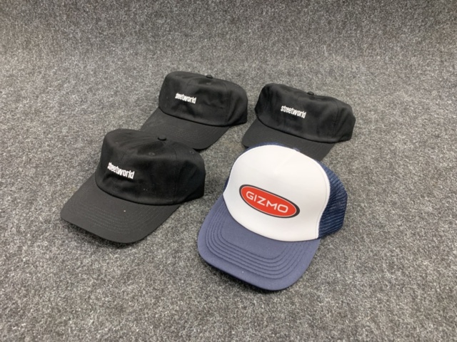 1407927-1 4 st kepsar Gismo, Streetworld