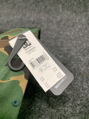 1407931-4 4 st kepsar DC Flexfit