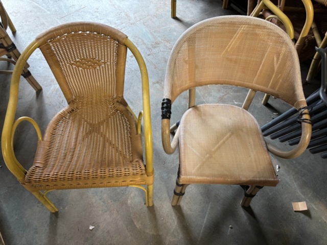 1372420-1 Caféstolar med armstöd 31 st