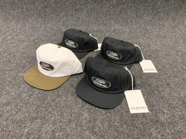 1408180-1 4 st kepsar snapback Gizmo,