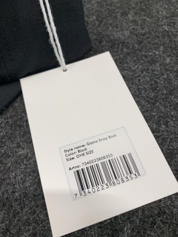 1408180-4 4 st kepsar snapback Gizmo,