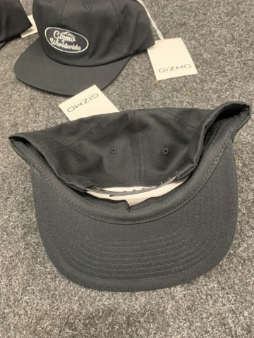 1408180-5 4 st kepsar snapback Gizmo,