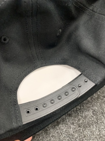 1408180-6 4 st kepsar snapback Gizmo,